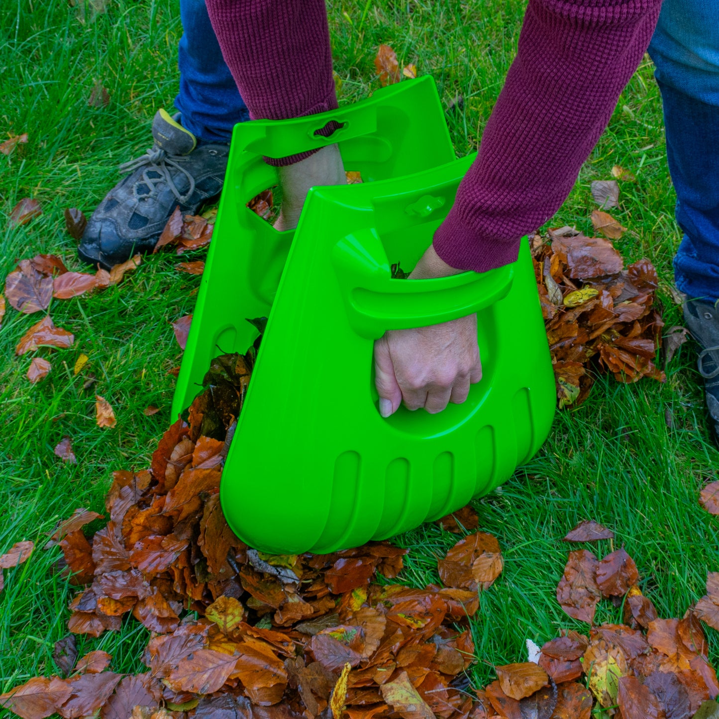 Leaf Grab Large Garden Cleaning Scoops, Green